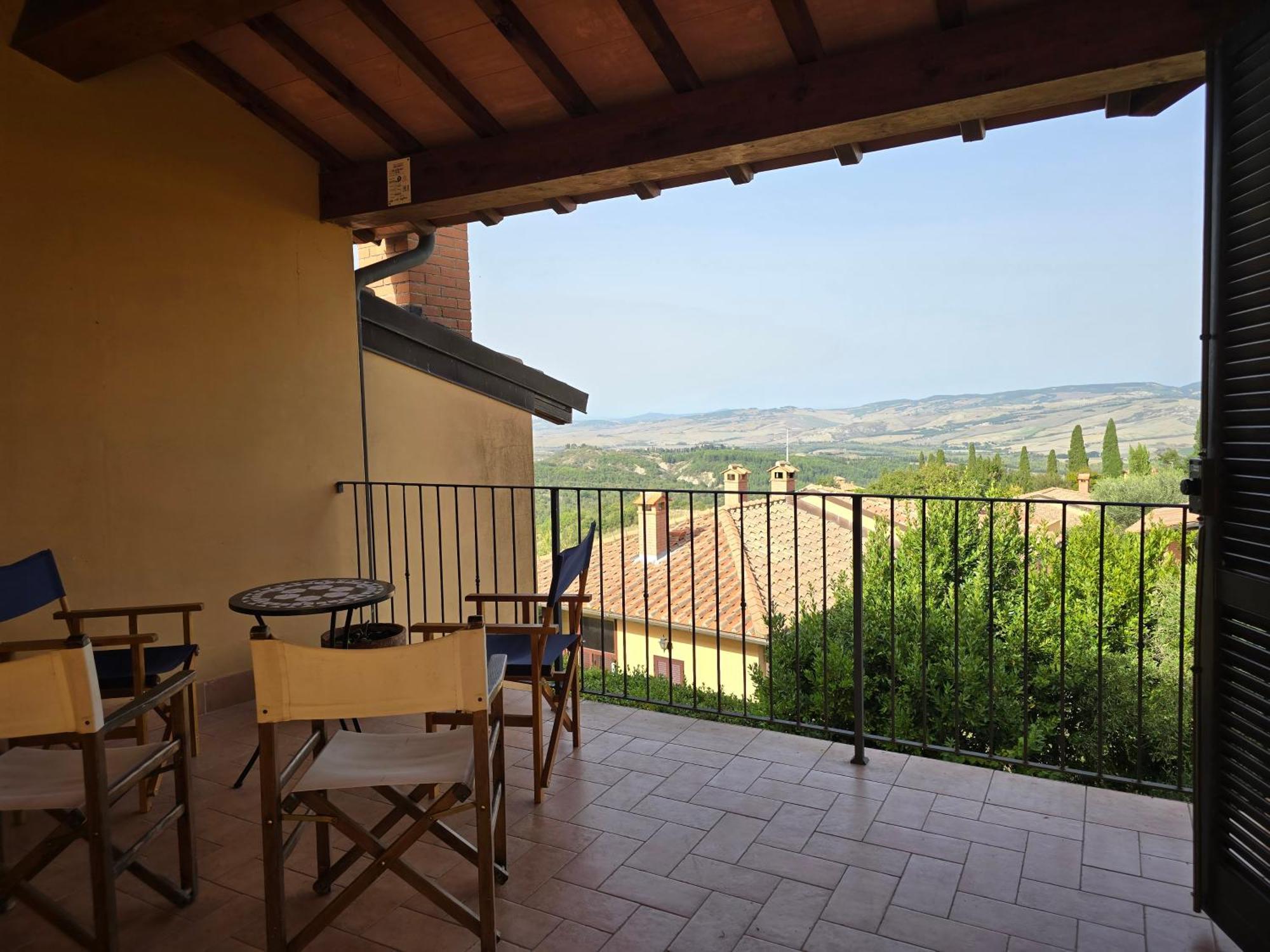 Finestra Della Val D'Orcia Apartment Contignano Exterior photo